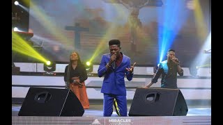 MIRACLES IN WORSHIP WITH MOSES BLISS Full Ministration [upl. by Trammel]